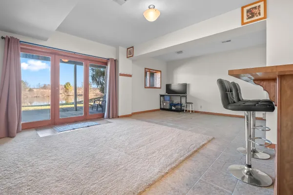 $699,000 | 2175 Bird Lake Road South, Osseo, MI 49266