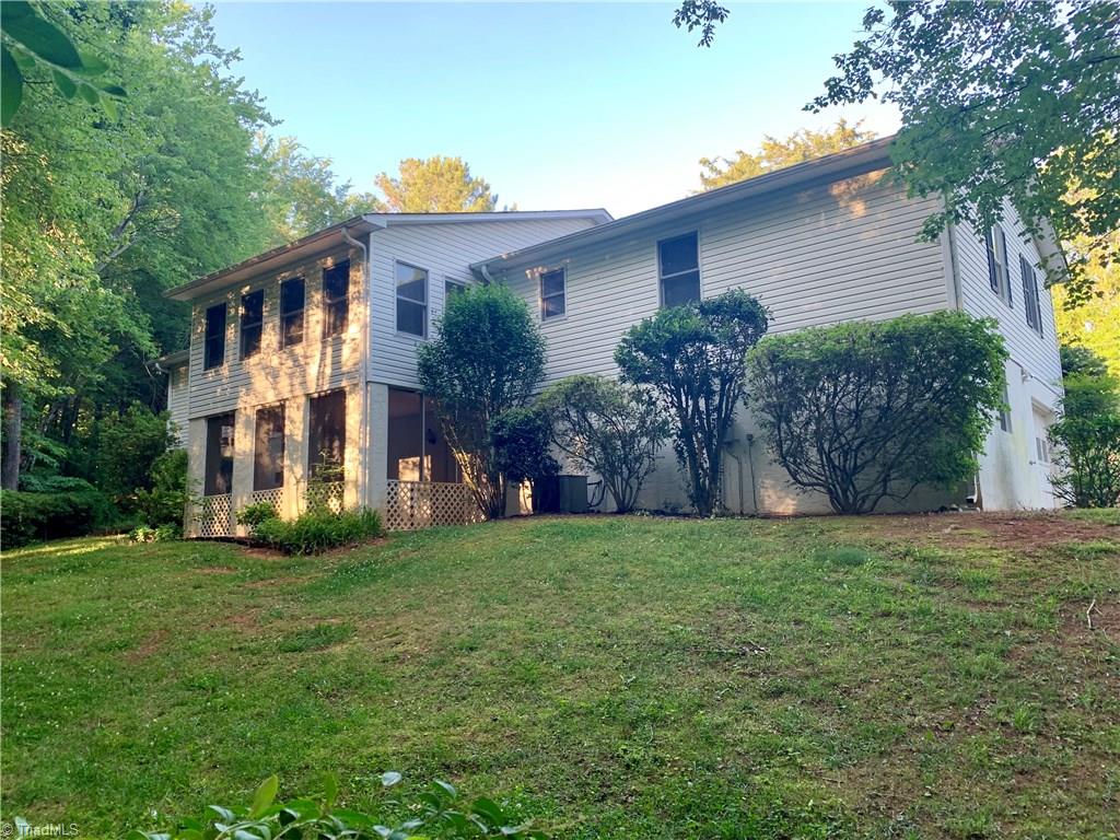 215 Queen Road Linwood, NC 27299 - Photo 3 of 20 Gallery Image 3