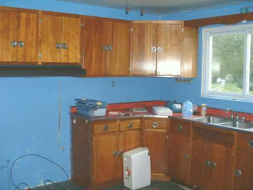 16 Newton Road Braddock Hills, PA 15221 - Photo 6 of 8 Other.
