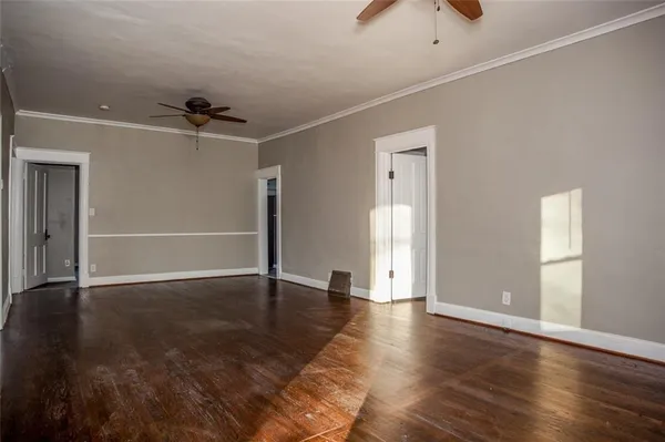 $150,000 | 126 East Elm Street, Independence, MO 64050