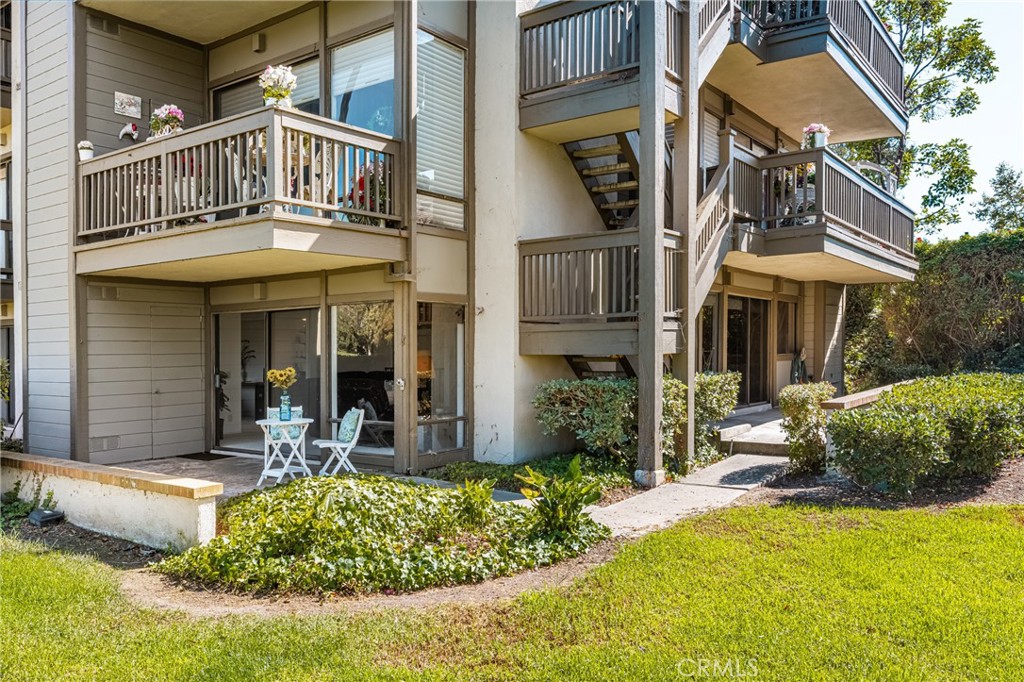 18 Solana Irvine, CA 92612 - Photo 26 of 55 Living Room and Dining Room patios!