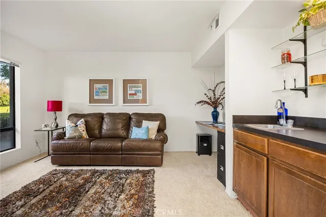 $999,998 | 18 Solana, Irvine, CA 92612