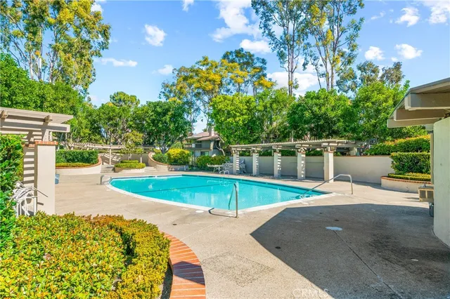 $999,998 | 18 Solana, Irvine, CA 92612