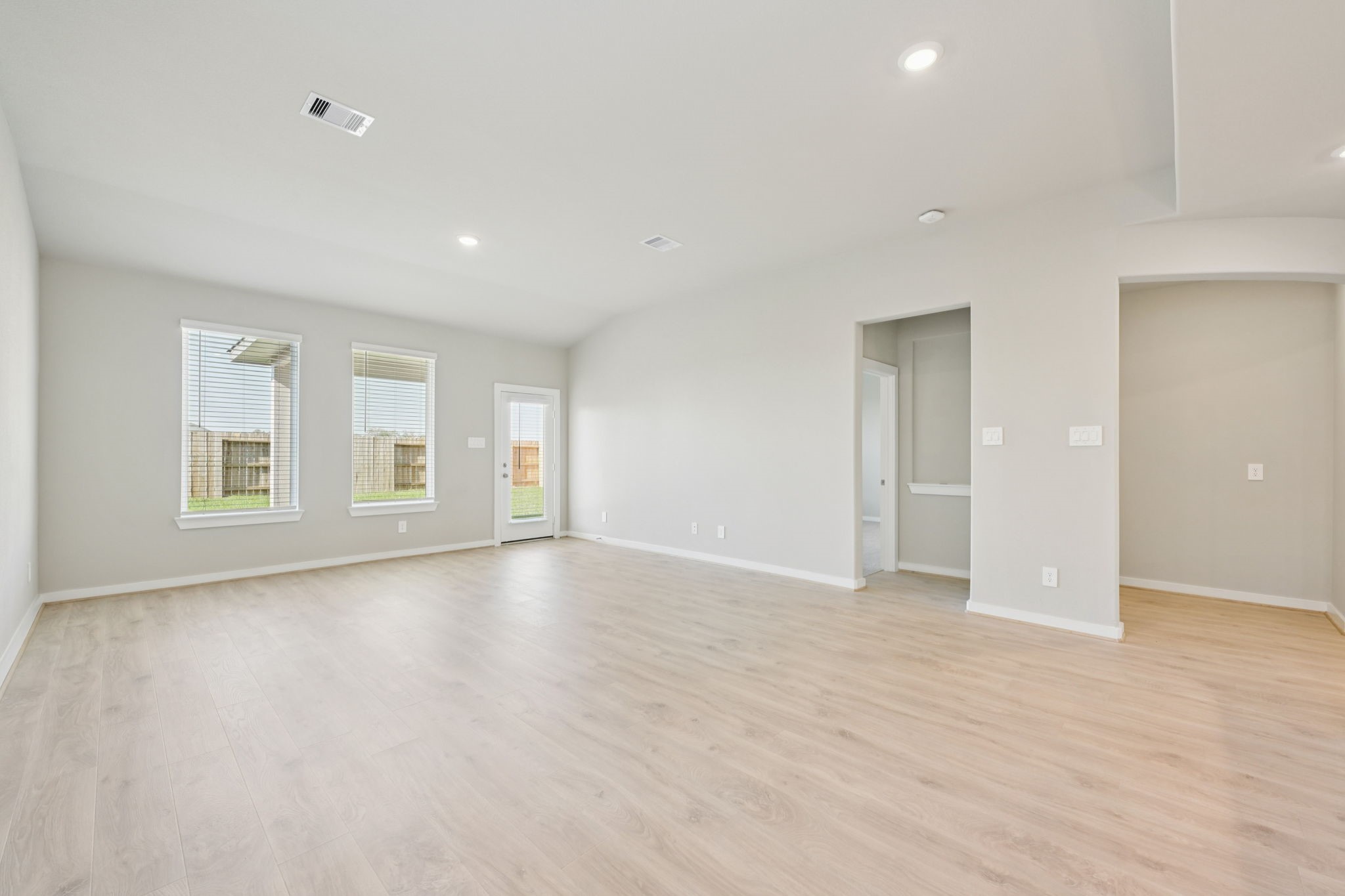 1519 Arbuckle Court Rosharon, TX 77583 - Photo 10 of 50