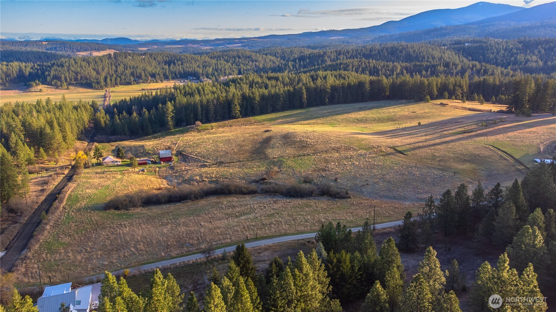 20016 North Sands Road Colbert, WA 99005 - Photo 2 of 31 Gallery Image 2