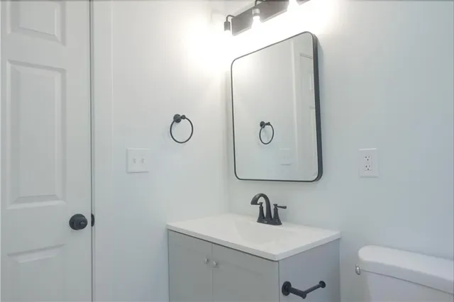 $199,999 | 5032 East 8th Street, Kansas City, MO 64124