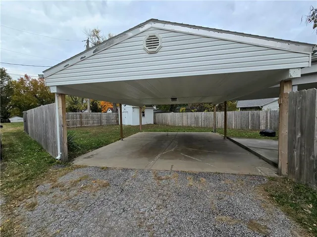 $189,900 | 236 South Grand Avenue, Sedalia, MO 65301