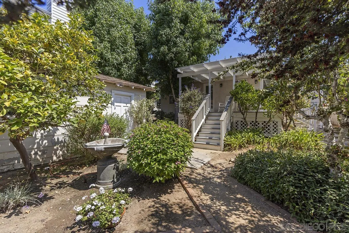 5532 Bellevue Avenue La Jolla, CA 92037 - Photo 19 of 26 a front view of a house with a yard