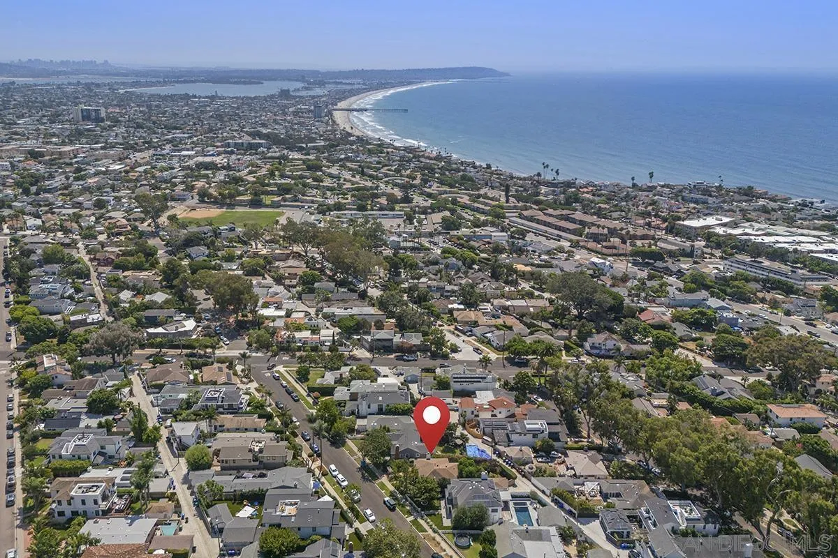 5532 Bellevue Avenue La Jolla, CA 92037 - Photo 26 of 26 an aerial view of multiple house