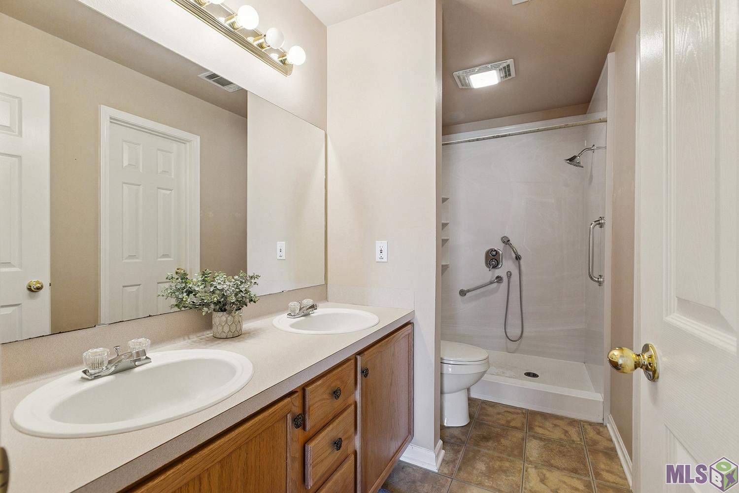 38178 Hidden Point Drive Geismar, LA 70734 - Photo 12 of 16