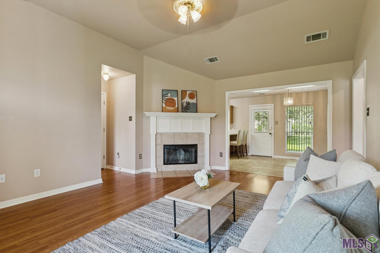 38178 Hidden Point Drive Geismar, LA 70734 - Photo 4 of 16