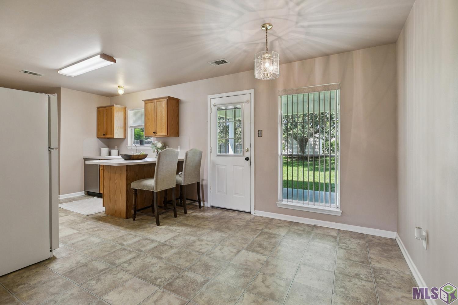 38178 Hidden Point Drive Geismar, LA 70734 - Photo 5 of 16