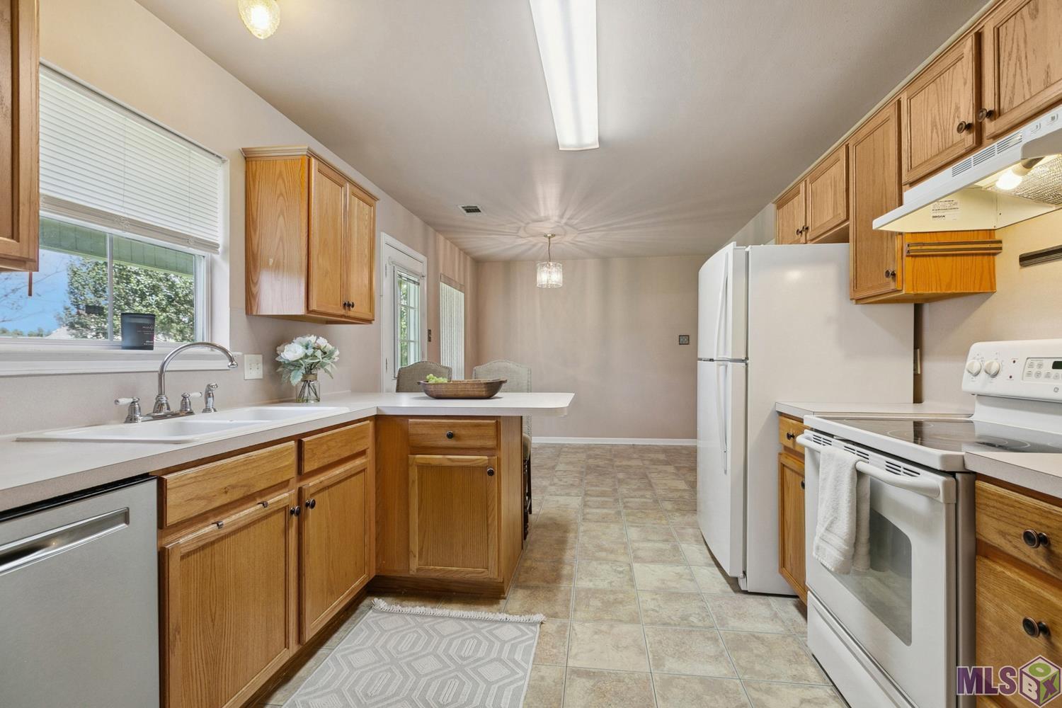 38178 Hidden Point Drive Geismar, LA 70734 - Photo 6 of 16