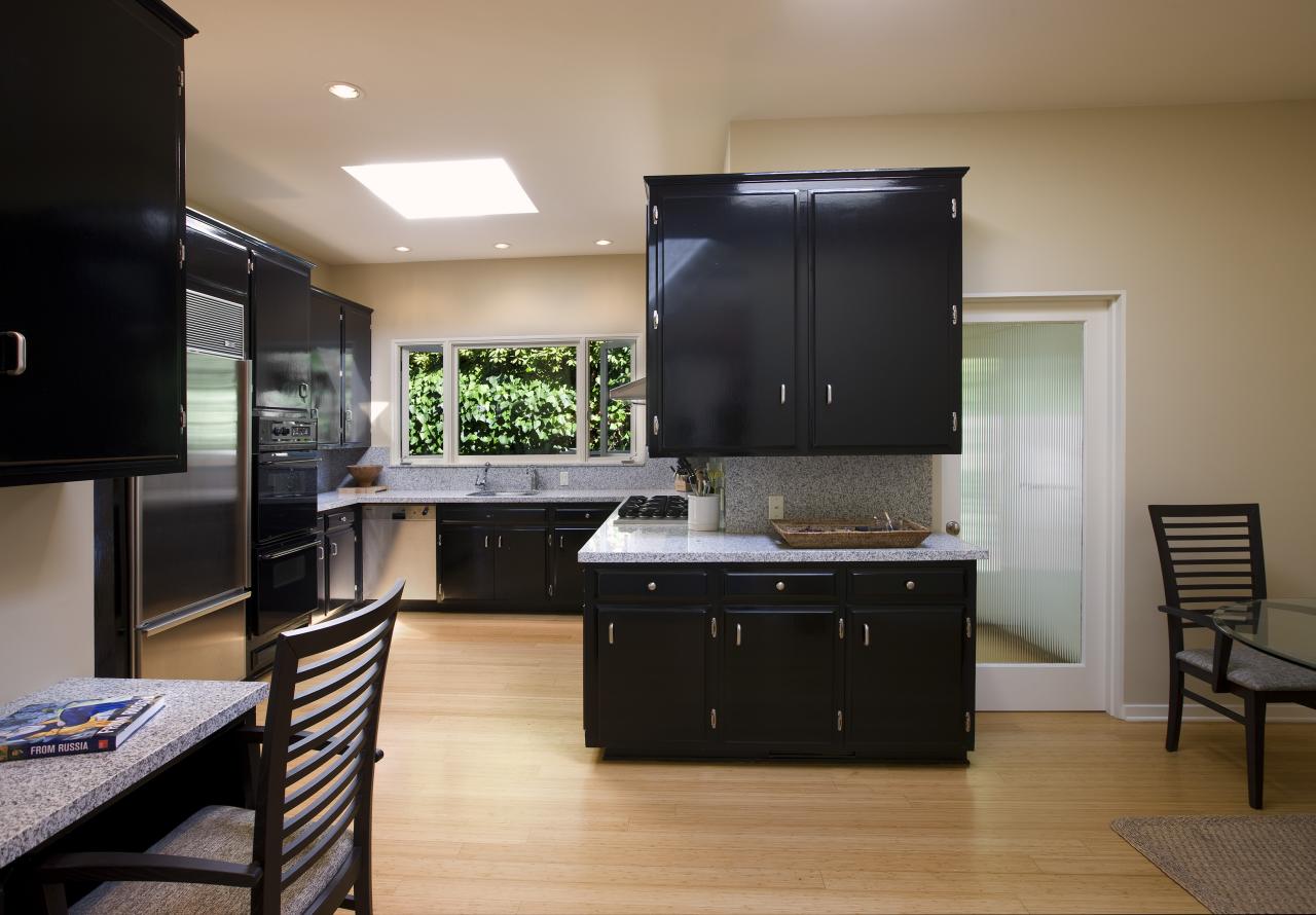 1278 Mesa Road Santa Barbara, CA 93108 - Photo 5 of 9 Kitchen