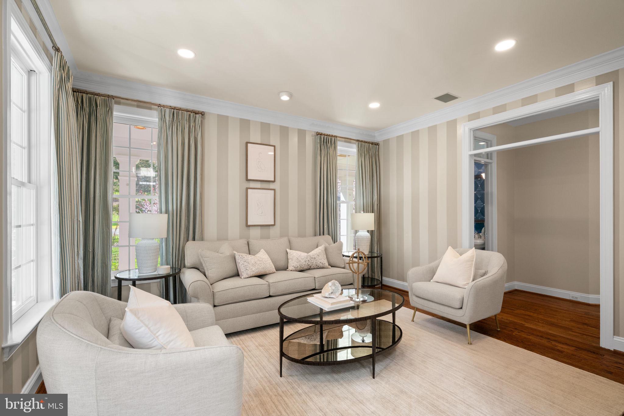 1916 Valley Wood Road McLean, VA 22101 - Photo 11 of 86 Living room