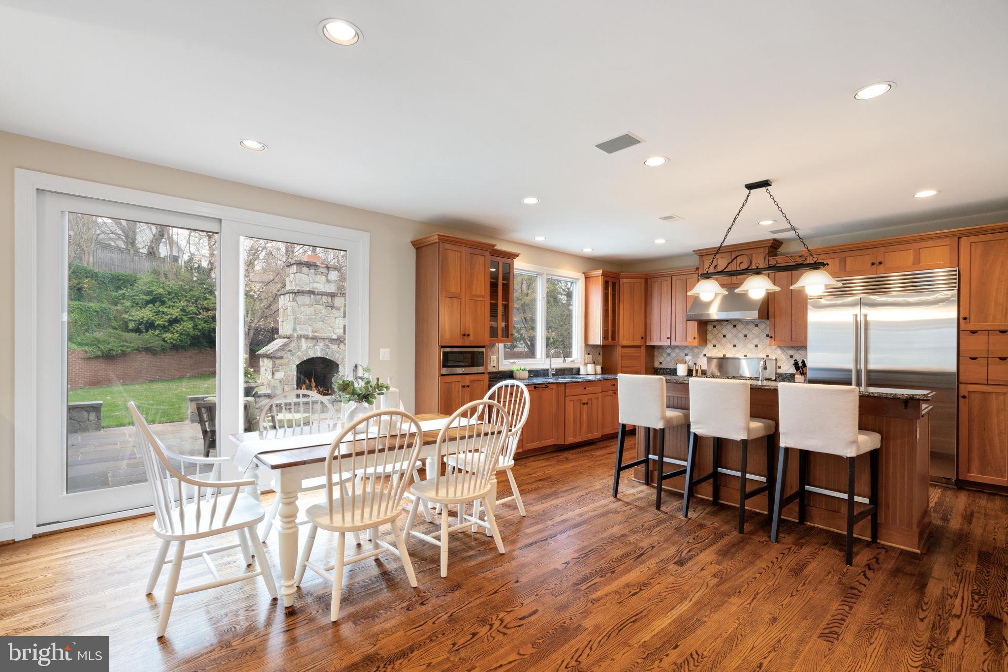 1916 Valley Wood Road McLean, VA 22101 - Photo 16 of 86 Breakfast area
