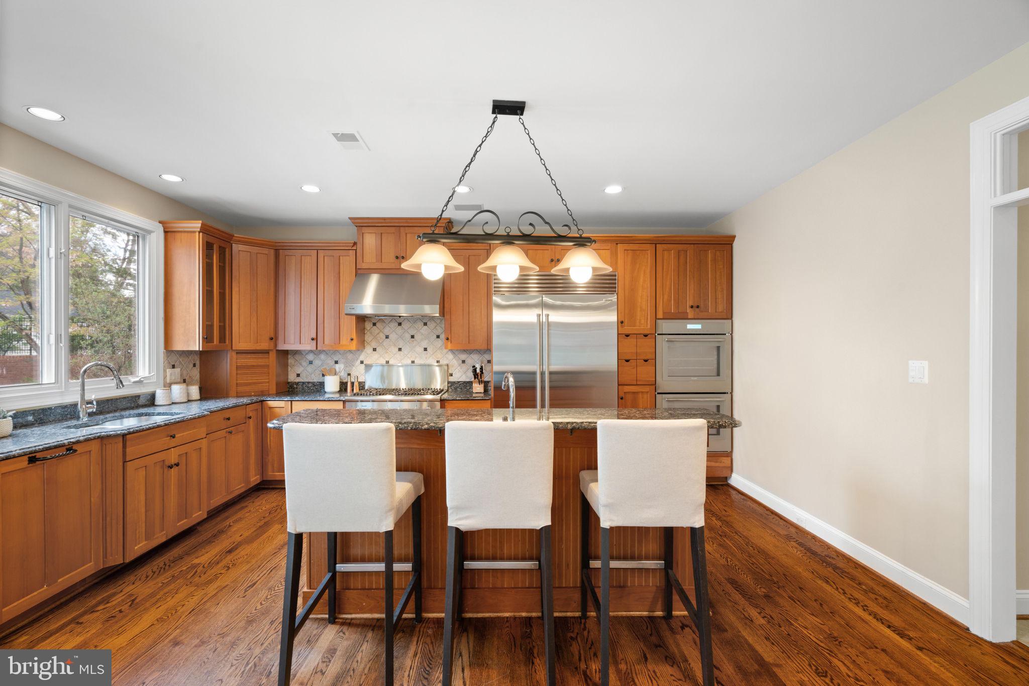 1916 Valley Wood Road McLean, VA 22101 - Photo 19 of 86