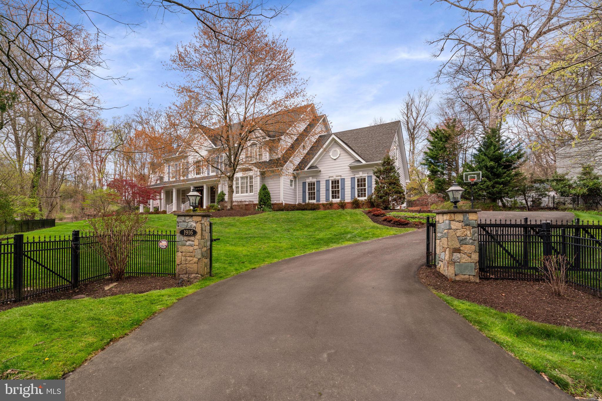 1916 Valley Wood Road McLean, VA 22101 - Photo 3 of 86