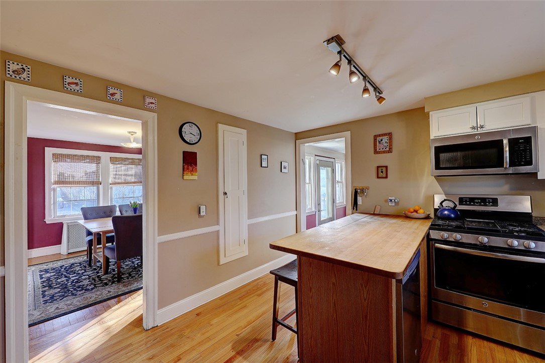 30 Roffee Street Barrington, RI 02806 - Photo 11 of 25 Gallery Image 11