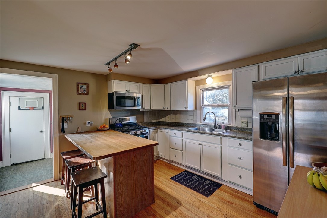 30 Roffee Street Barrington, RI 02806 - Photo 9 of 25 Gallery Image 9