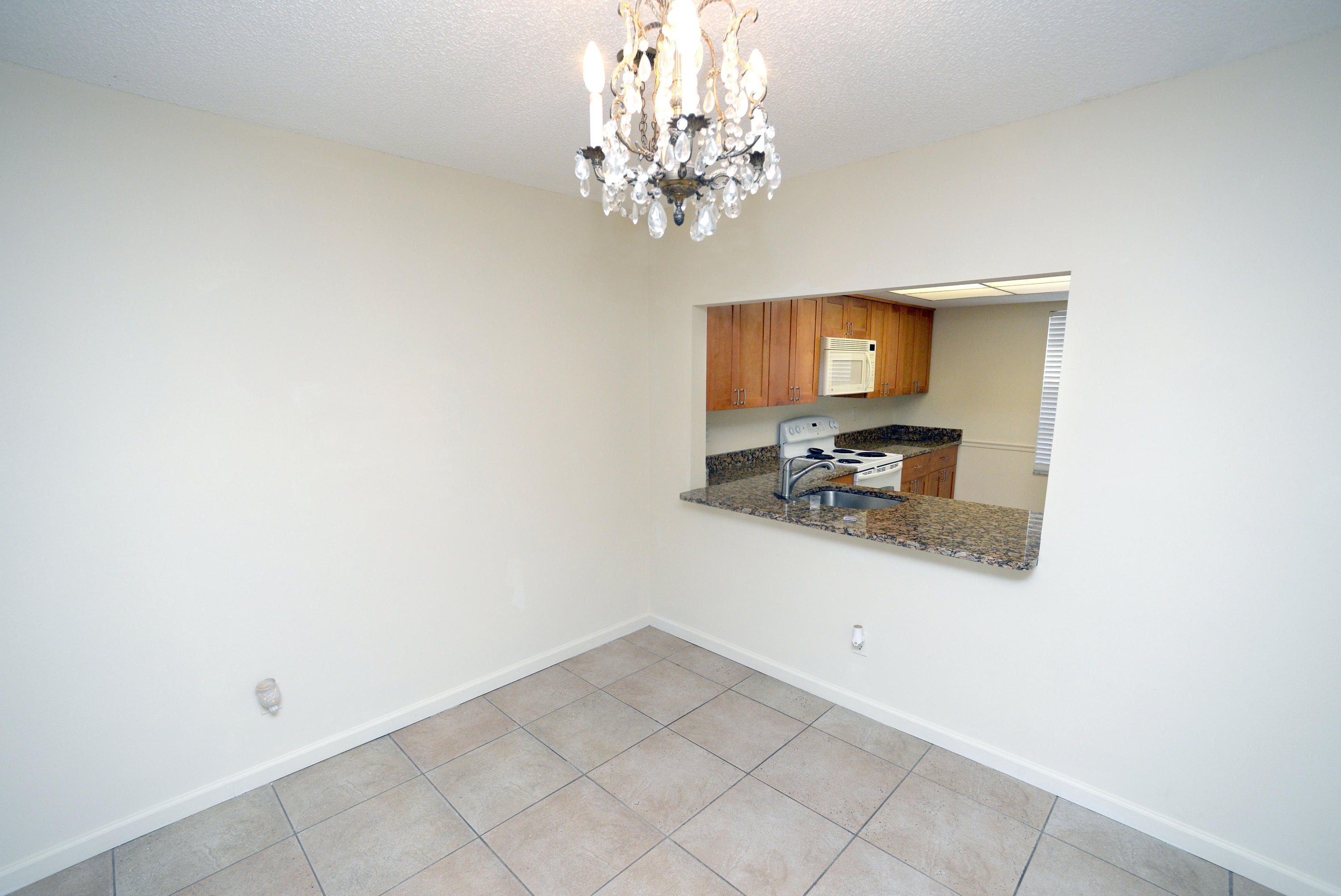 136 Doe Trail Jupiter, FL 33458 - Photo 5 of 16 136 Doe Trail dining