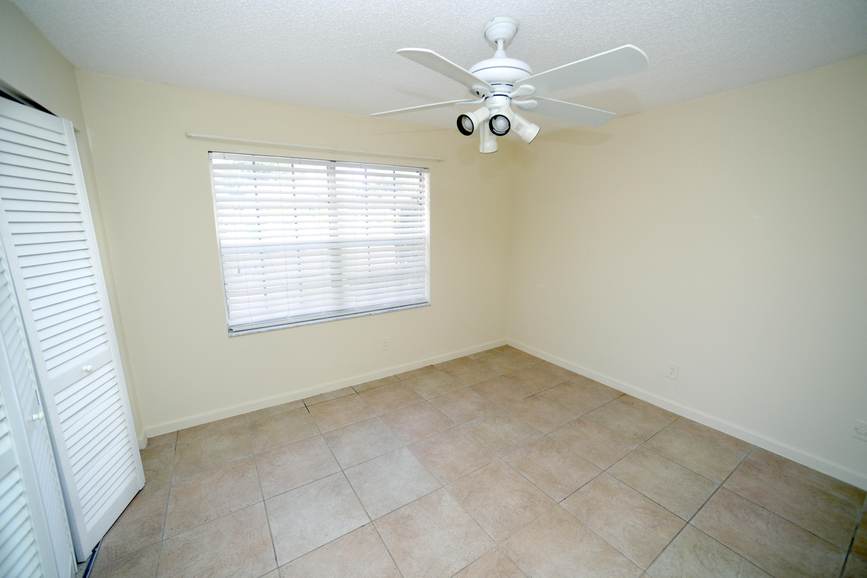 136 Doe Trail Jupiter, FL 33458 - Photo 10 of 16 136 Doe Trail bedroom