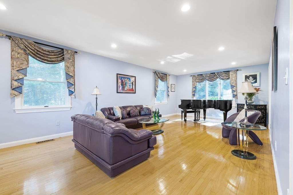 3 Rathbun Road Natick, MA 01760 - Photo 3 of 37 Gallery Image 3