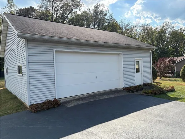 $382,000 | 139 Maple Drive, Spring Church, PA 15686