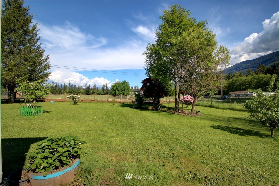 8410 Pinelli Road Sedro-Woolley, WA 98284 - Photo 35 of 38 Gallery Image 35