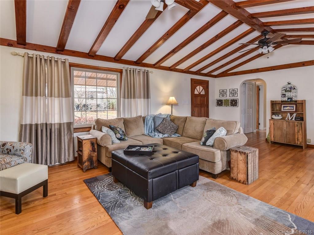 403 North Canton Road Canton, NC 28716 - Photo 2 of 16