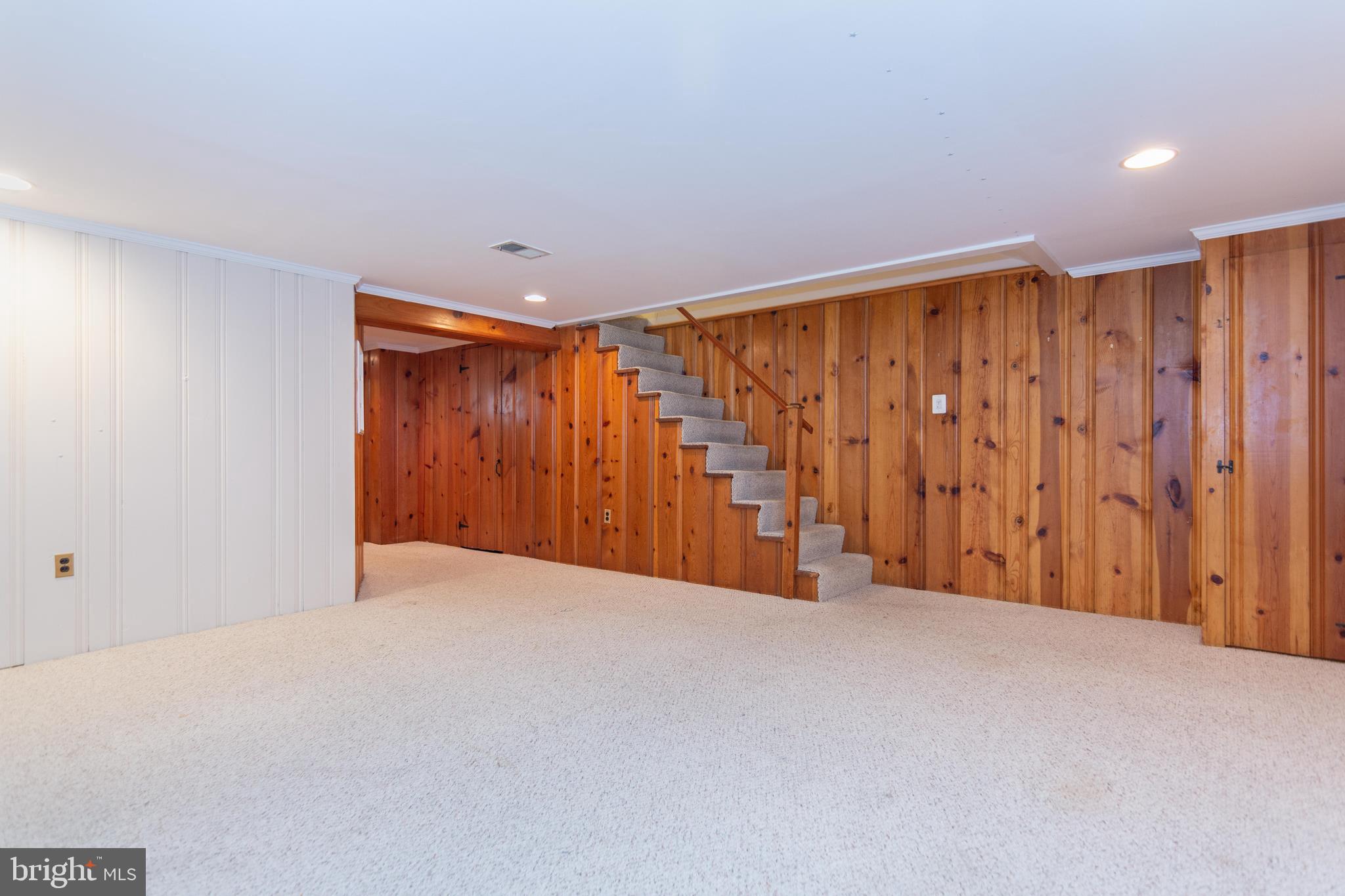 324 Whitfield Road Baltimore, MD 21228 - Photo 13 of 25