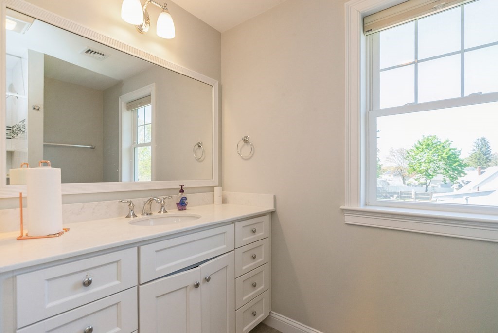 10 Hardwick Road Natick, MA 01760 - Photo 18 of 23 Gallery Image 18