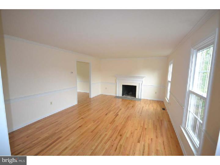 2035 Spring Valley Road Lansdale, PA 19446 - Photo 13 of 20 Living Room
