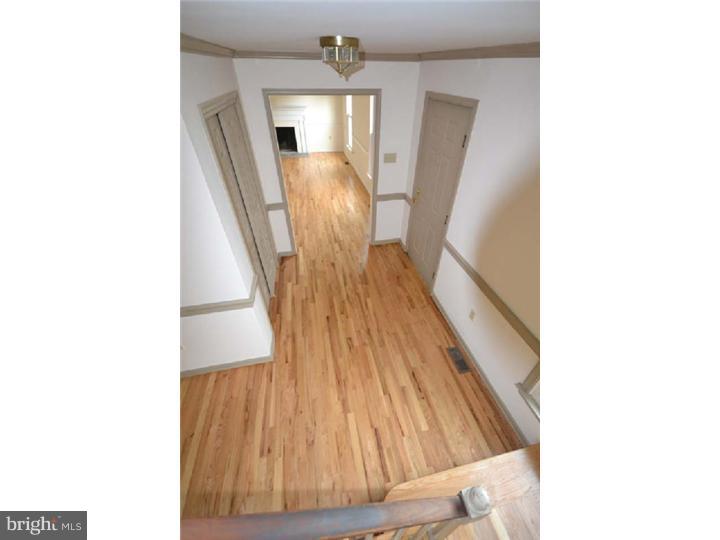 2035 Spring Valley Road Lansdale, PA 19446 - Photo 7 of 20 Foyer