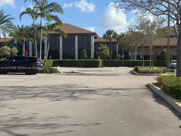 $1,600 | 1351 Southwest 125th Avenue, Unit 205S, Pembroke Pines, FL 33027