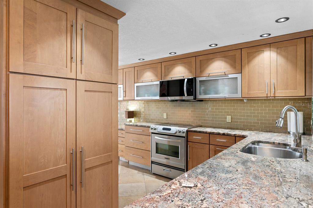 17900 Gulf Boulevard, Unit 6A Redington Shores, FL 33708 - Photo 9 of 74