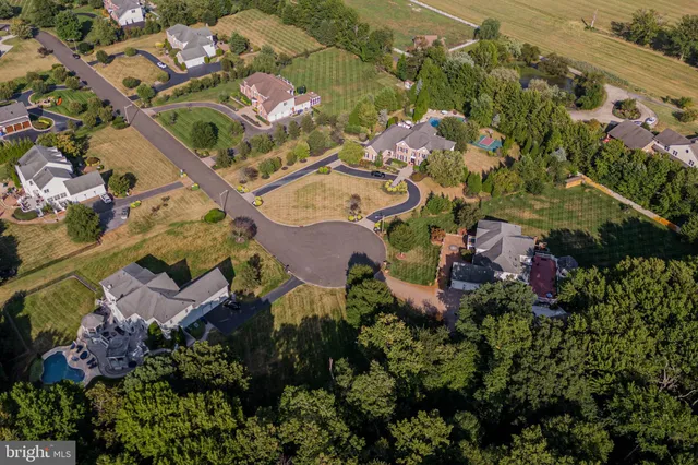 $690,000 | 700 Bentley Court, Moorestown, NJ 08057