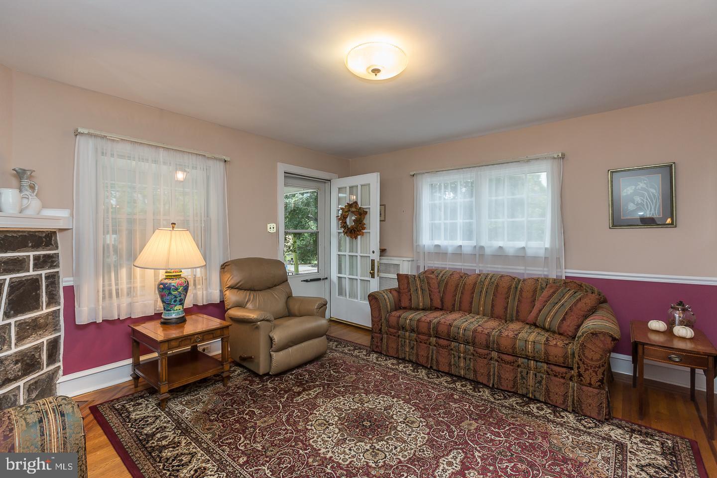 316 Kenmore Road Havertown, PA 19083 - Photo 5 of 24