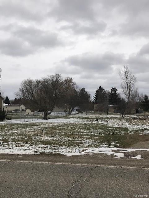 2658 East Burnside Road North Branch, MI 48461 - Photo 2 of 2