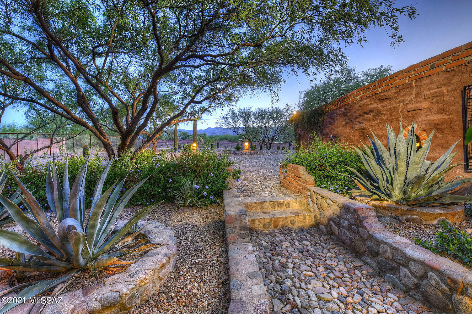 11330 East Tanque Verde Road Tucson, AZ 85749 - Photo 29 of 41 Gallery Image 29