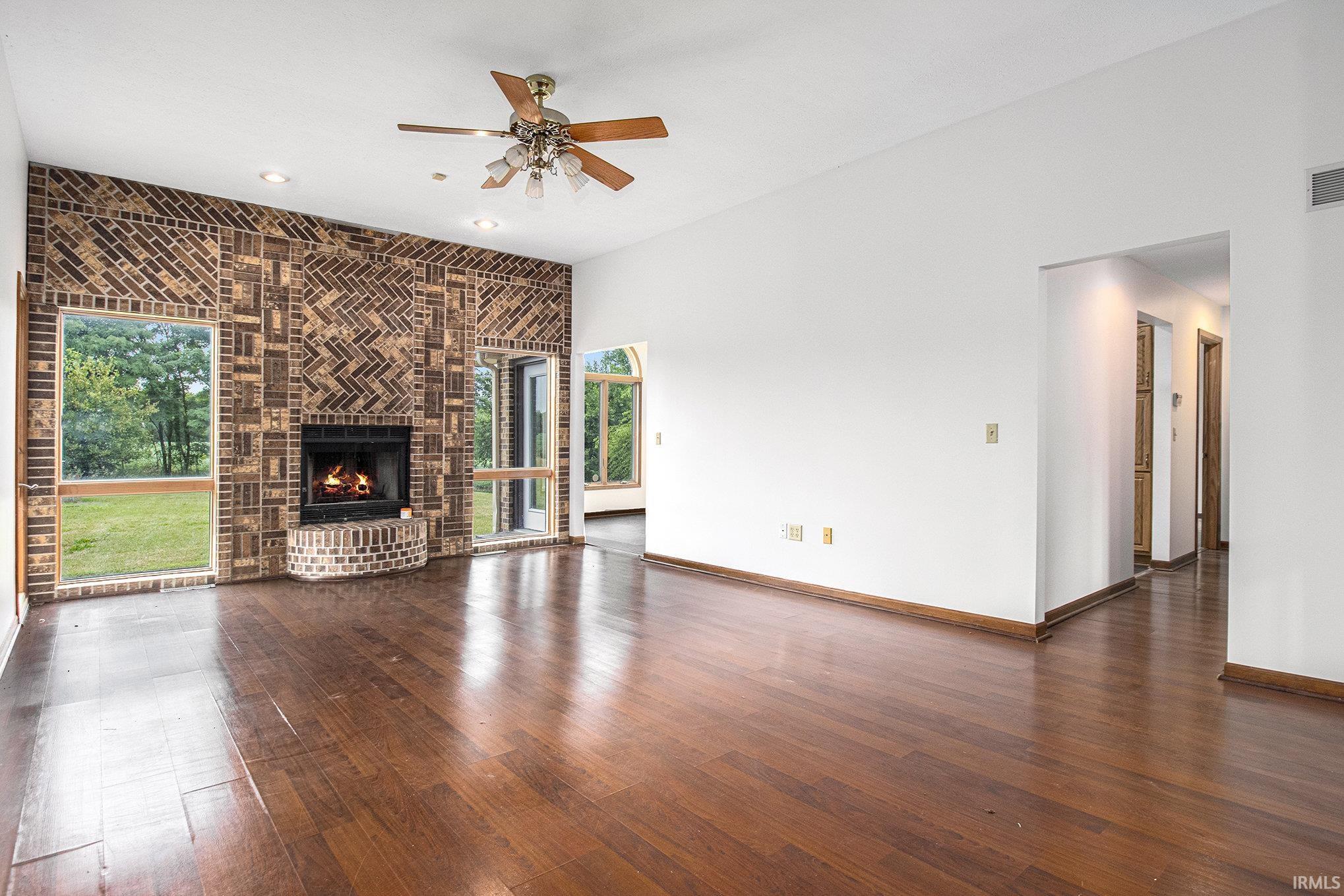 28041 Layton Road North Liberty, IN 46554 - Photo 3 of 24 Gallery Image 3