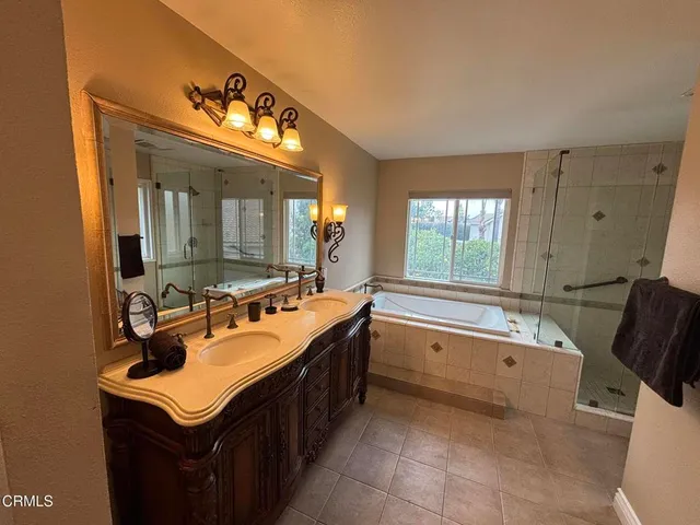 $1,079,000 | 4374 East Autumnmeadow Circle, Moorpark, CA 93021