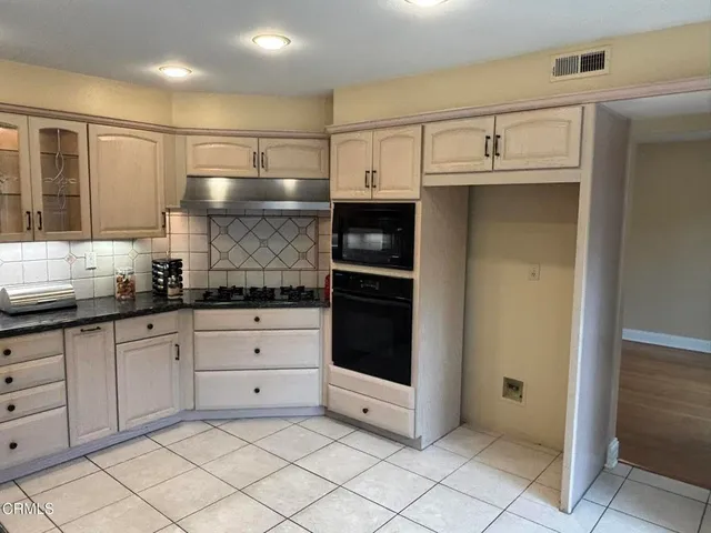 $1,079,000 | 4374 East Autumnmeadow Circle, Moorpark, CA 93021