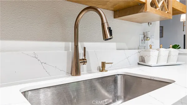 $3,000 | 13722 Red Hill Avenue, Unit 84, Tustin, CA 92780