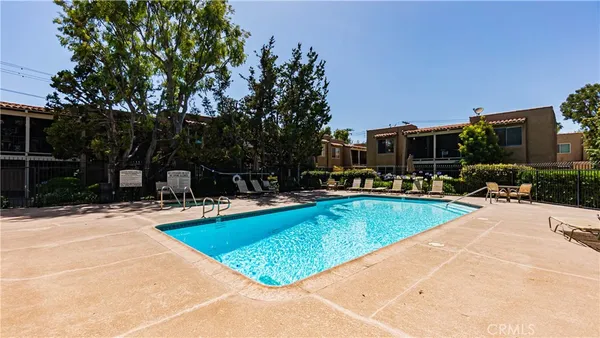 $3,000 | 13722 Red Hill Avenue, Unit 84, Tustin, CA 92780