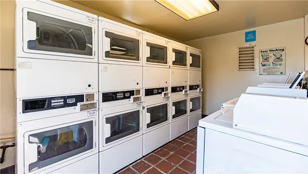 $3,000 | 13722 Red Hill Avenue, Unit 84, Tustin, CA 92780