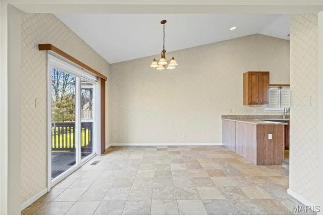 $430,000 | 104 Amiot Court, Chesterfield, MO 63146