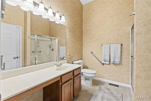 $430,000 | 104 Amiot Court, Chesterfield, MO 63146