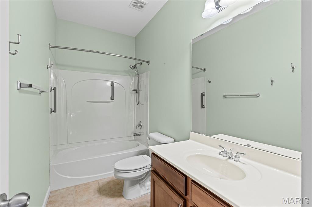 104 Amiot Court Chesterfield, MO 63146 - Photo 27 of 40