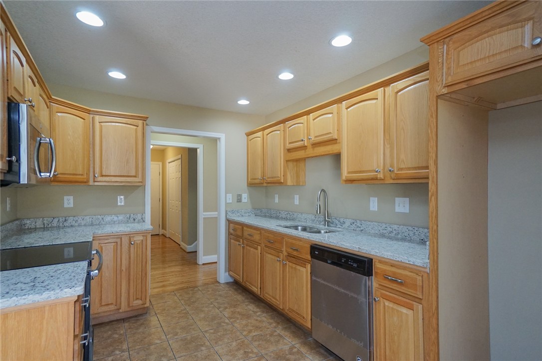 208 Miller Farm Road Westminster, SC 29693 - Photo 15 of 31 Gallery Image 15